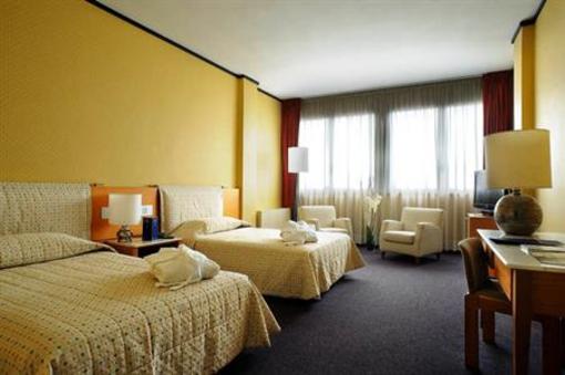 фото отеля Hotel President Lecce
