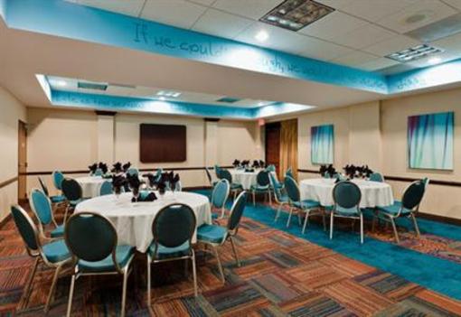 фото отеля Hotel Indigo Chicago - Vernon Hills