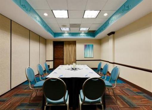 фото отеля Hotel Indigo Chicago - Vernon Hills