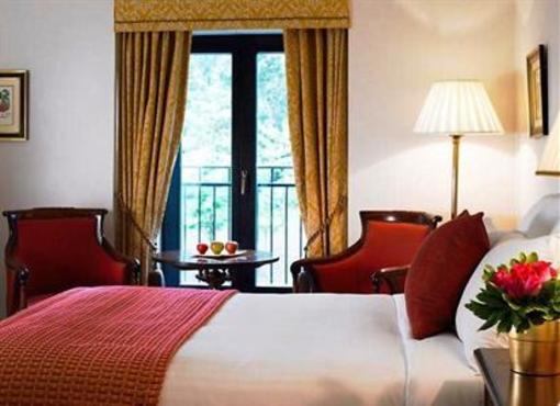 фото отеля Marriott Hanbury Manor Hotel & Country Club