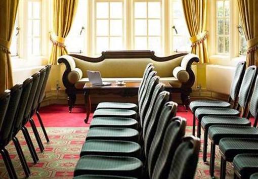 фото отеля Marriott Hanbury Manor Hotel & Country Club
