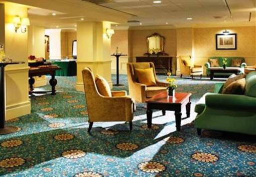 фото отеля Marriott Hanbury Manor Hotel & Country Club