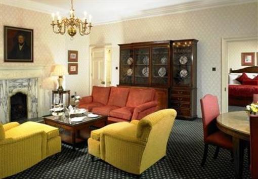 фото отеля Marriott Hanbury Manor Hotel & Country Club