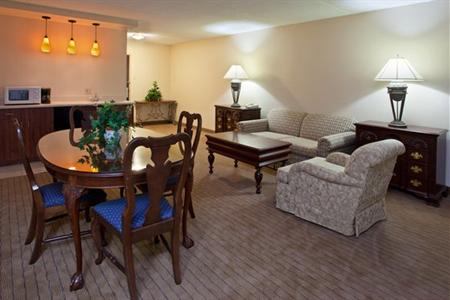 фото отеля Holiday Inn Belden North Canton