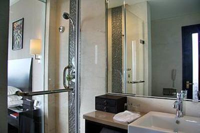 фото отеля Renhe Hotel