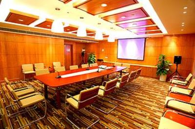 фото отеля Renhe Hotel