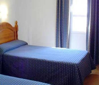 фото отеля Hotel Diufain Conil de la Frontera