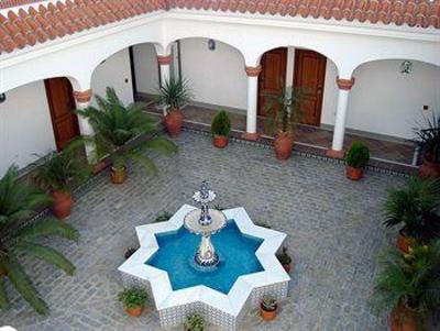 фото отеля Hotel Diufain Conil de la Frontera