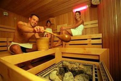 фото отеля Aqualux Wellness & Tagungshotel Bad Salzschlirf