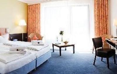 фото отеля Aqualux Wellness & Tagungshotel Bad Salzschlirf