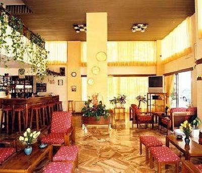 фото отеля Hotel Yiorgos