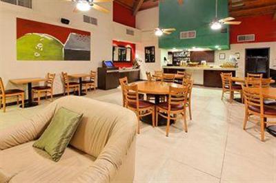 фото отеля Holiday Inn Hotel & Suites Chihuahua