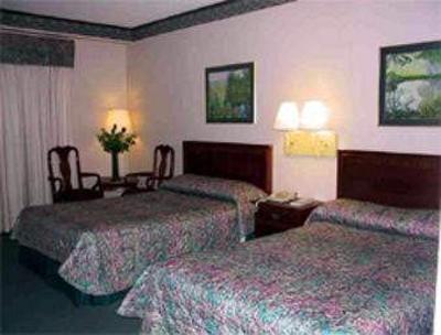 фото отеля Days Hotel Tagaytay