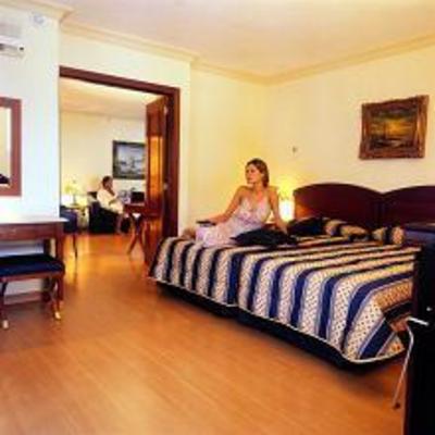 фото отеля Park Plaza Suites