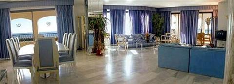 фото отеля Park Plaza Suites