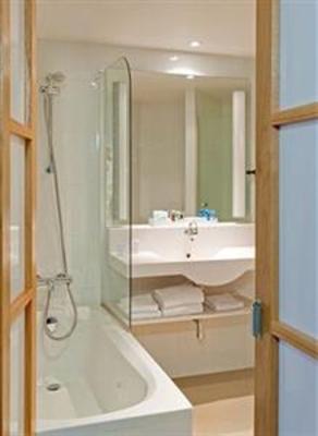 фото отеля Novotel Lyon Gerland