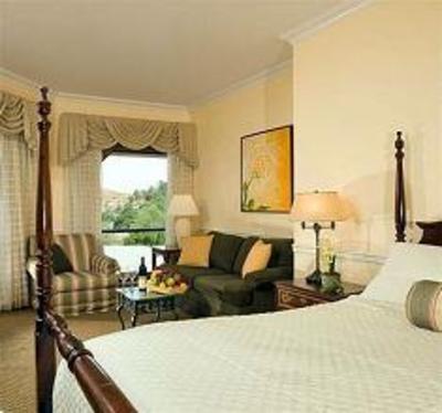 фото отеля BEST WESTERN PLUS Novato Oaks Inn