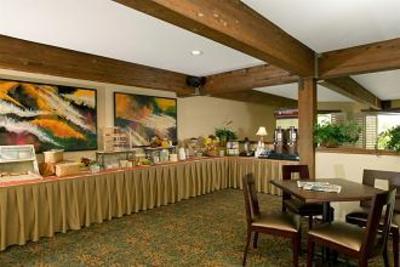 фото отеля BEST WESTERN PLUS Novato Oaks Inn