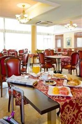 фото отеля Salles Hotel Ciutat del Prat de Llobregat