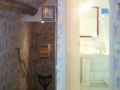 фото отеля Logis Hostellerie du Prieure