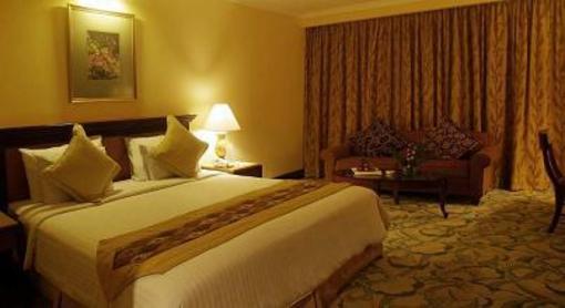 фото отеля Aston Tropicana Hotel & Plaza Bandung