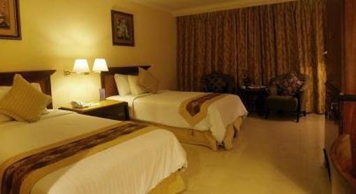 фото отеля Aston Tropicana Hotel & Plaza Bandung