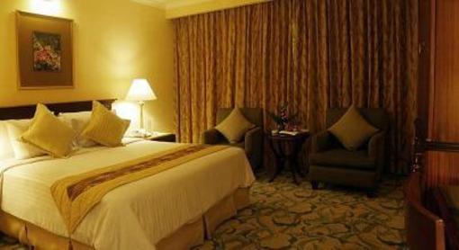 фото отеля Aston Tropicana Hotel & Plaza Bandung