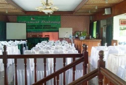 фото отеля Poeri Devata Resort Hotel