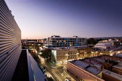 фото отеля Majestic Roof Garden Hotel