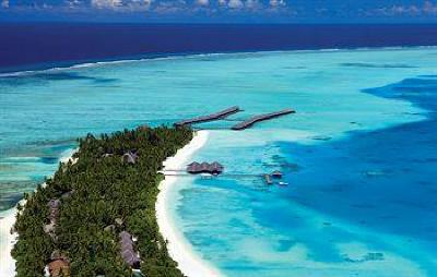 фото отеля Medhufushi Island Resort
