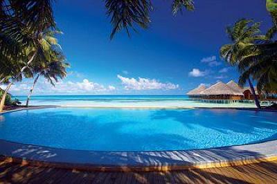 фото отеля Medhufushi Island Resort