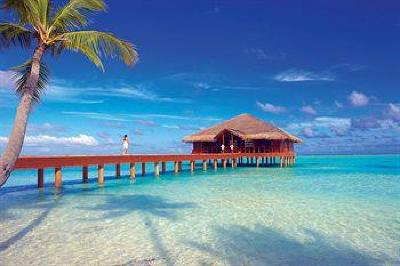 фото отеля Medhufushi Island Resort