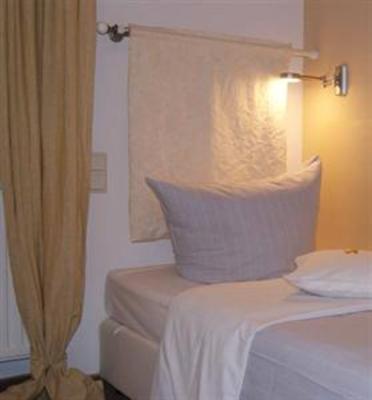 фото отеля Lindenhof Landgasthof Hotel