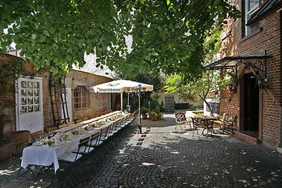 фото отеля Lindenhof Landgasthof Hotel