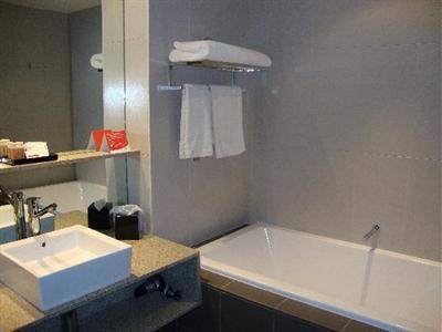 фото отеля Crowne Plaza Hotel Adelaide