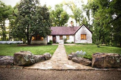 фото отеля Pratt Place Inn