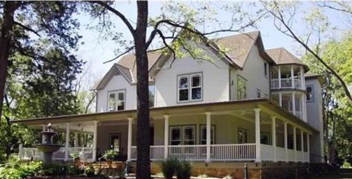 фото отеля Pratt Place Inn