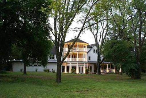 фото отеля Pratt Place Inn