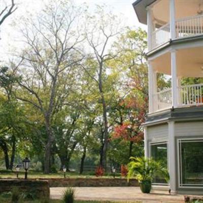 фото отеля Pratt Place Inn