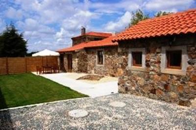 фото отеля La Baudonniere Courtyard Cottage