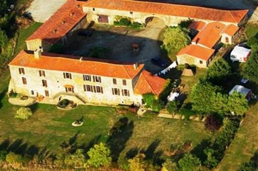 фото отеля La Baudonniere Courtyard Cottage