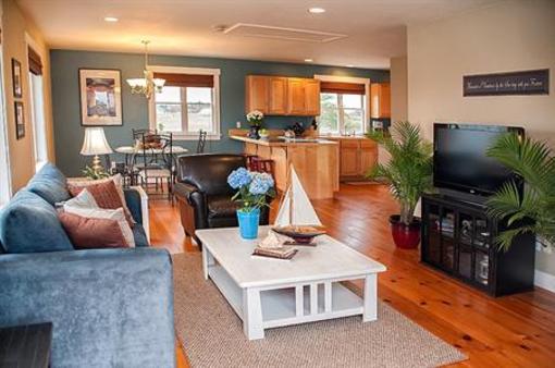 фото отеля Cozy Harbor Cottage