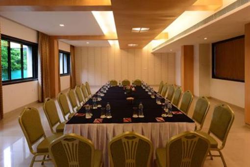 фото отеля Lords Resort Silvassa