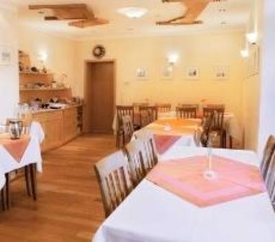 фото отеля Hotel Garni Riedstadt
