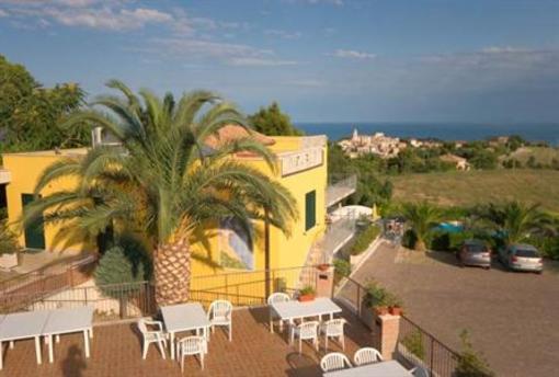 фото отеля Hotel Le Cave