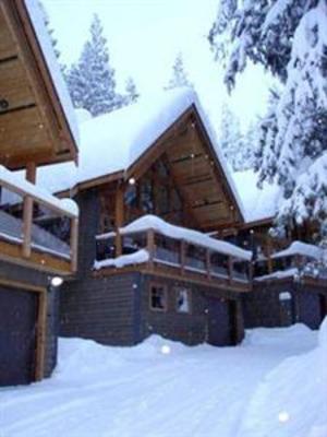 фото отеля White Wolf Cabins
