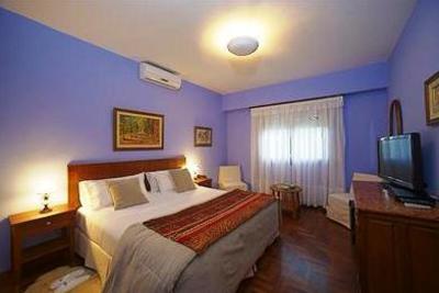 фото отеля Los Nobles Hostal de Bosque