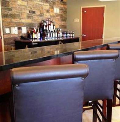 фото отеля Cobblestone Inn and Suites Rugby