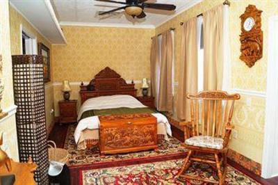 фото отеля Dover Garden Suites