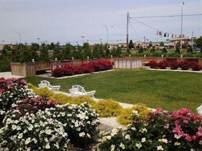 фото отеля Dover Garden Suites
